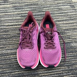 Women’s Hoka Clifton 8